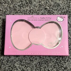 Hello Kitty® Pink Bow Mini LED Compact Mirror Impressions NIB